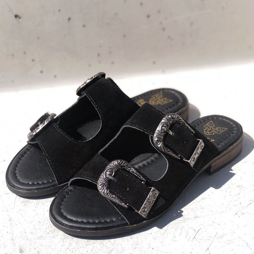 NEW Black Faux Suede Western Metal Buckled Straps Slides Slip On Sandals Shoes - Picture 2 of 12